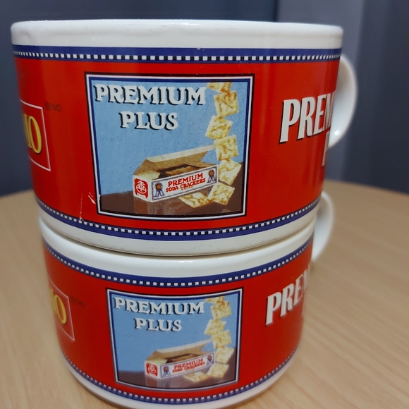 Vintage 90's Premium Plus Ritz Crackers Bowls - Picture 3 of 6